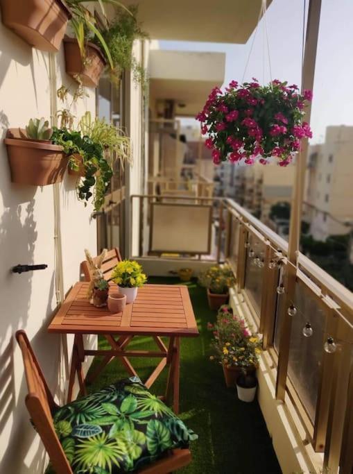 St Paul'S Bay Central Apartment In Qawra St. Paul's Bay Exterior foto